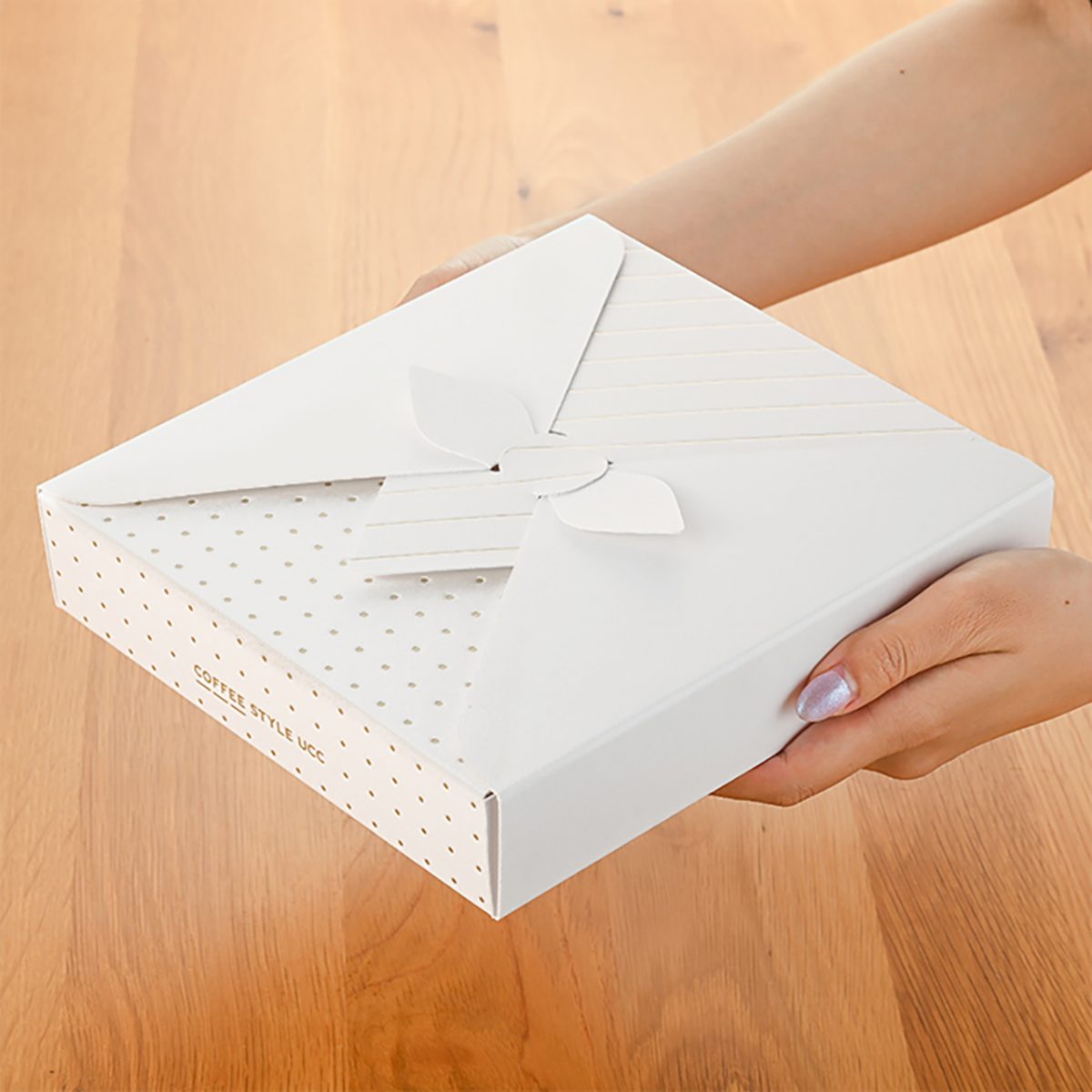 「コーヒープリンス1号店 公式プレミアムファンBOX〈3枚組〉」 Amazon.co.jp: コーヒープリンス1号店公式プレミアムファンBOX [DVD