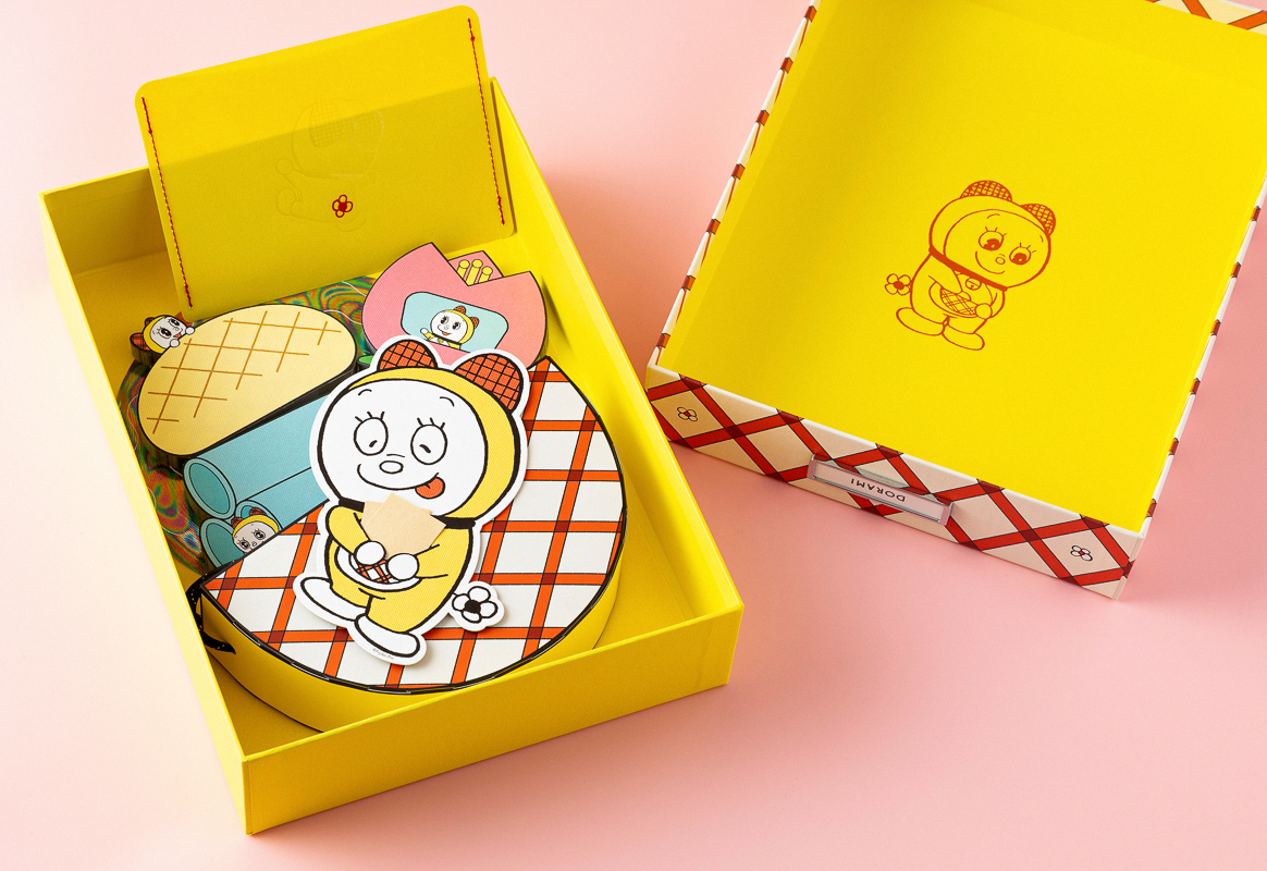 Happy birthday！ ドラミちゃん」アイテムの製作 | 製造事例 | 紙工